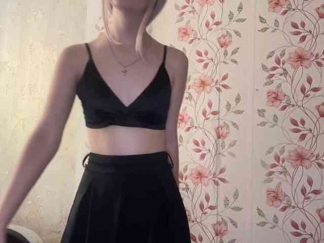 NickiCreagh webcam