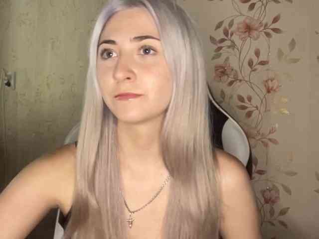 NickiCreagh webcam