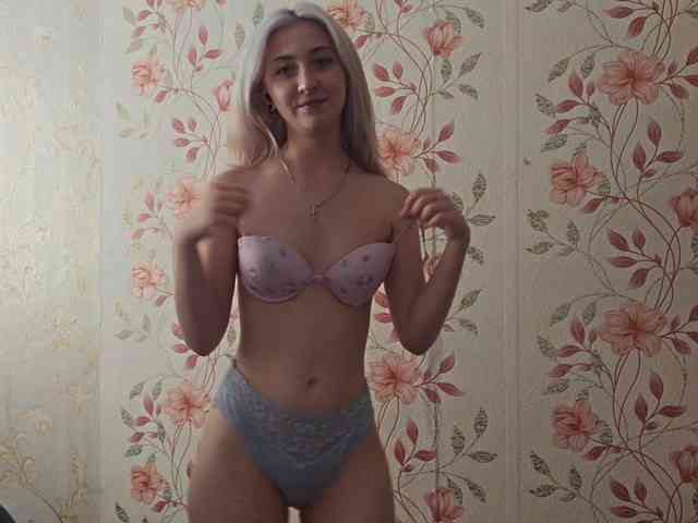 NickiCreagh webcam