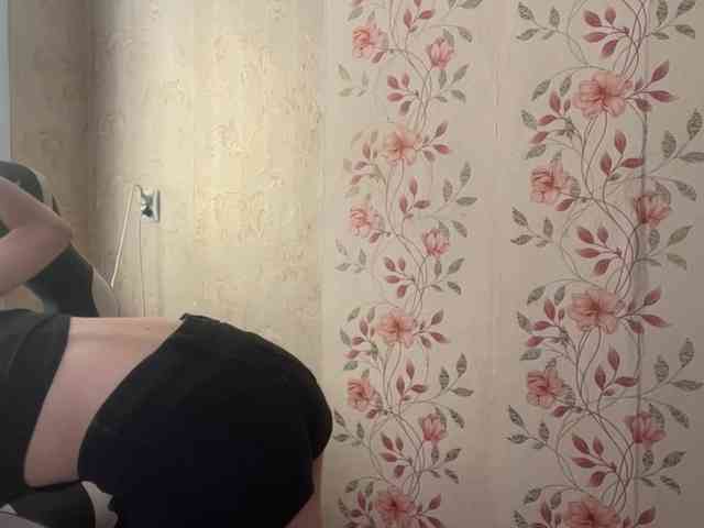 NickiCreagh webcam