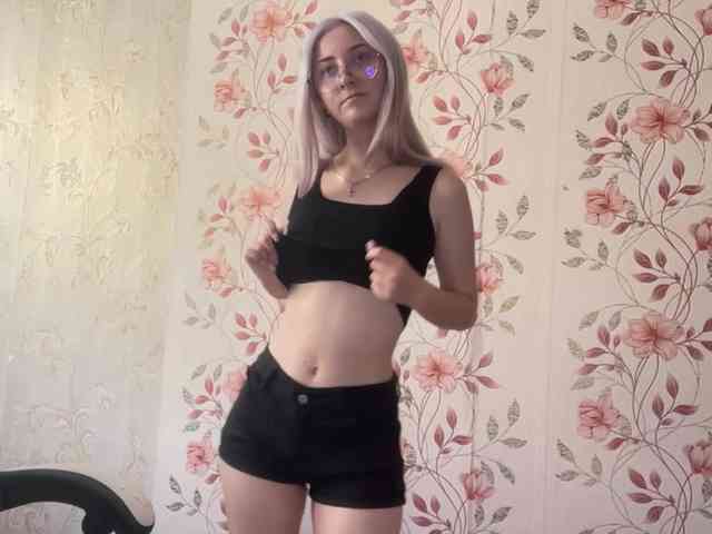 NickiCreagh webcam