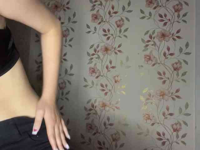 NickiCreagh webcam