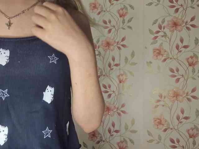 NickiCreagh webcam