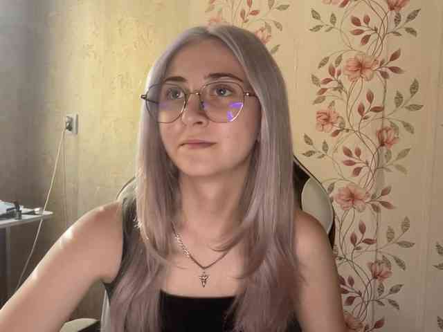 NickiCreagh webcam