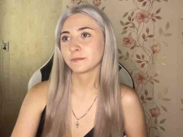 NickiCreagh webcam
