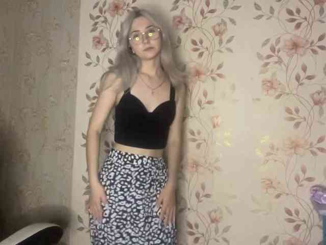 NickiCreagh webcam