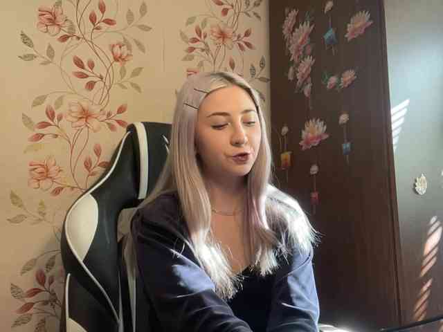 NickiCreagh webcam