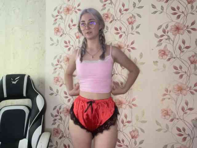 NickiCreagh webcam