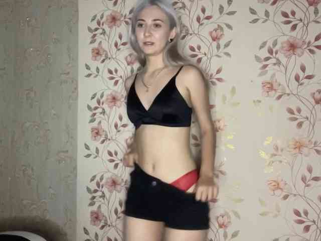 NickiCreagh webcam