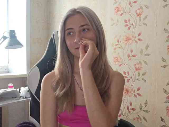 NickiCreagh webcam