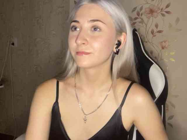 NickiCreagh webcam