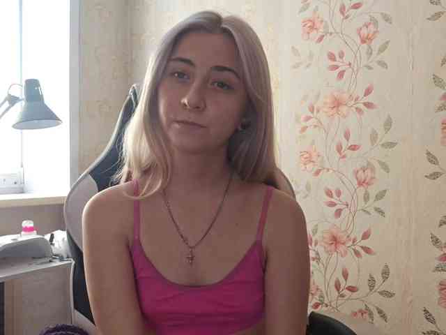 NickiCreagh webcam