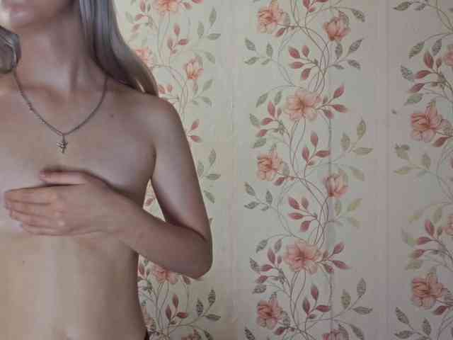 NickiCreagh webcam