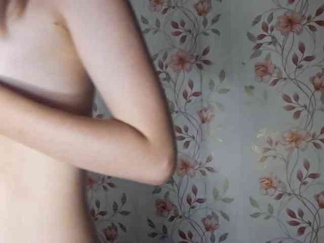 NickiCreagh webcam