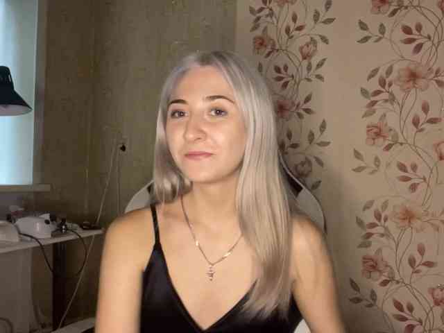 NickiCreagh webcam