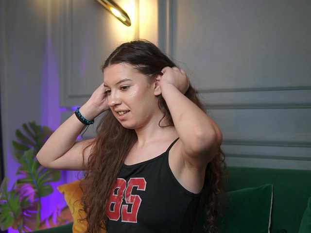 MonaPinky live cam on BongaCams