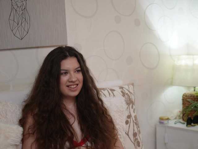 MonaPinky live cam on BongaCams