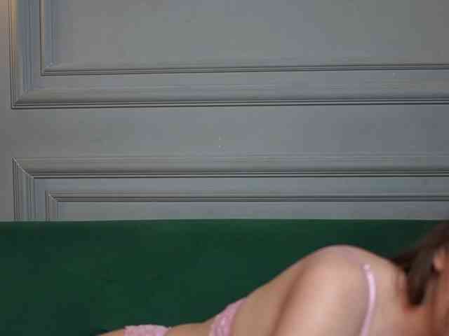 MonaPinky webcam
