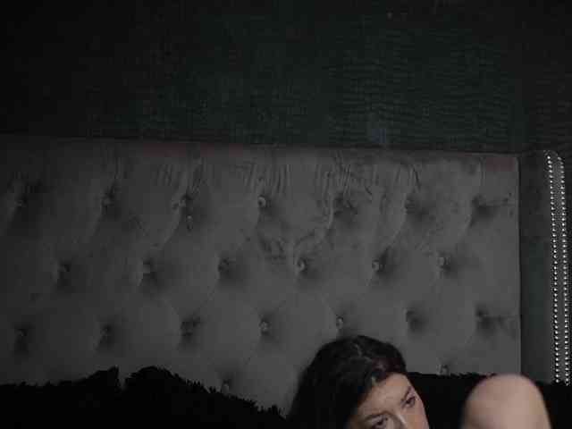MonaPinky webcam