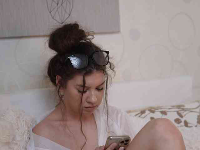 MonaPinky webcam