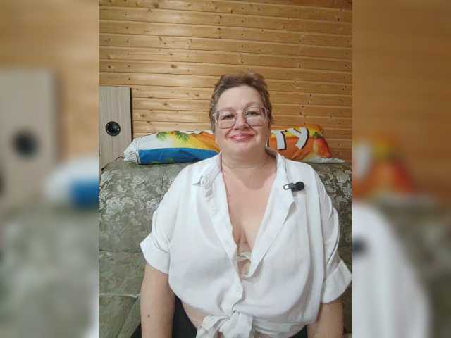 MilenaVelvet live cam on BongaCams