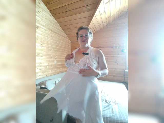 MilenaVelvet live cam on BongaCams