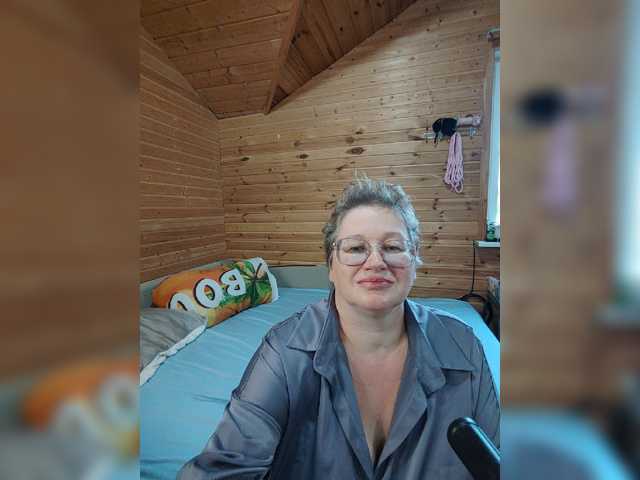 MilenaVelvet, en directo ahora en BongaCams