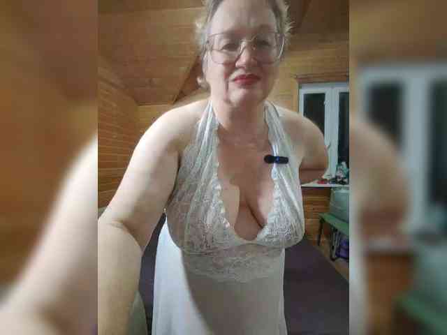 MilenaVelvet live female cam on bongacams