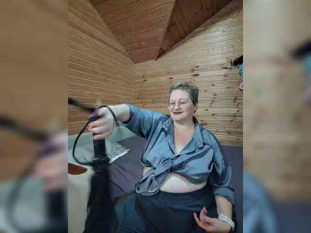 MilenaVelvet live female cam on bongacams