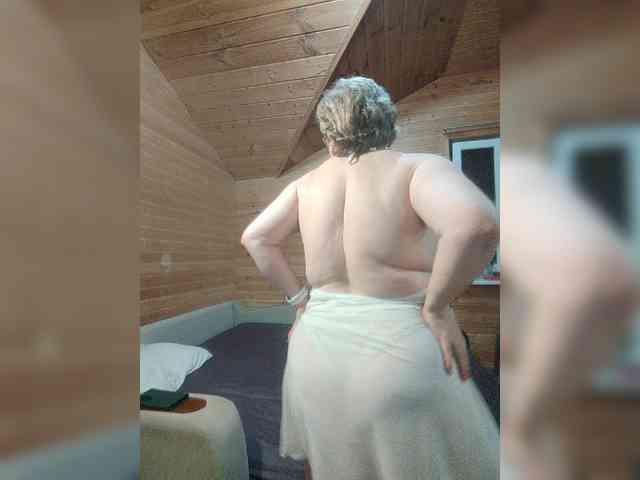 MilenaVelvet live female cam on bongacams