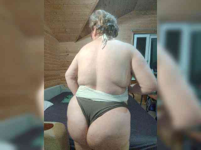 MilenaVelvet live female cam on bongacams