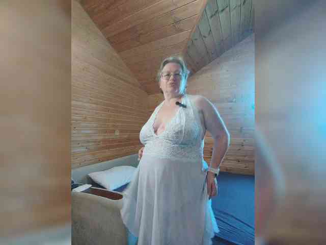 MilenaVelvet live female cam on bongacams