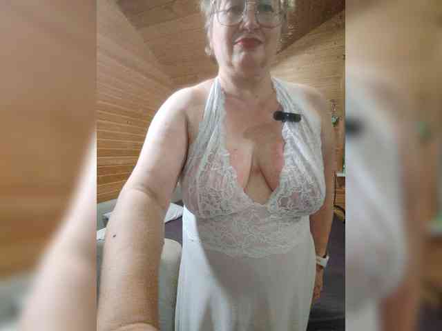 MilenaVelvet live female cam on bongacams