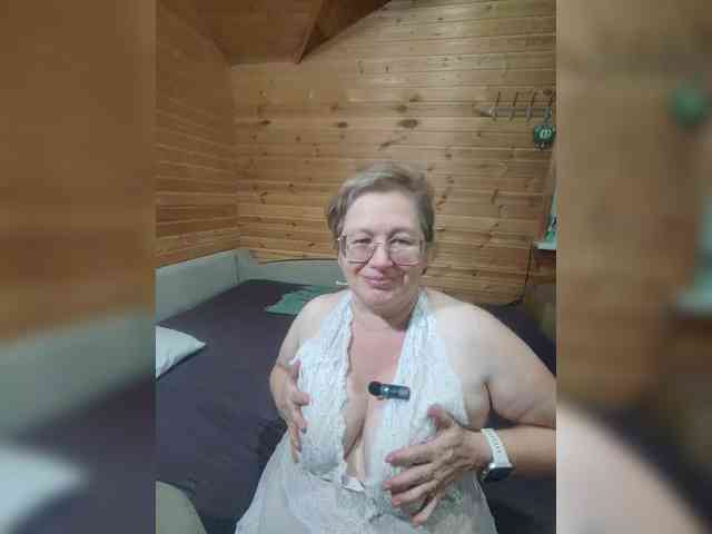 MilenaVelvet live female cam on bongacams