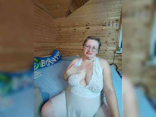 MilenaVelvet live female cam on bongacams