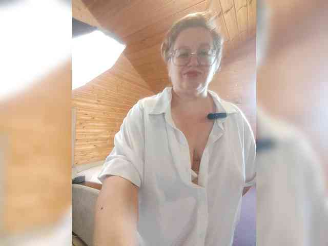 MilenaVelvet live female cam on bongacams