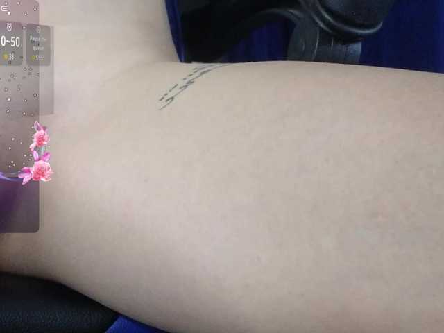 AdelineRiley live cam on BongaCams