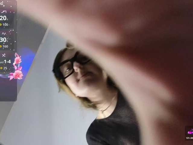 AdelineRiley live cam on BongaCams