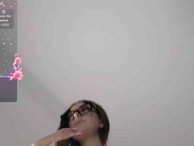 AdelineRiley webcam
