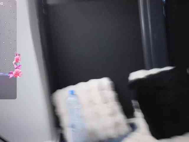 AdelineRiley webcam