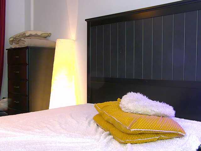 Lunna-Belle live cam on BongaCams