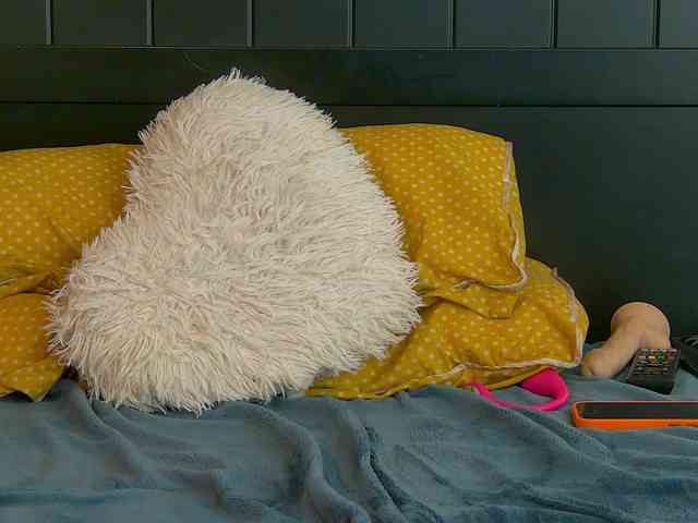 Lunna-Belle webcam