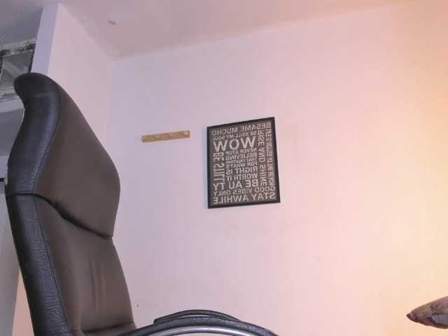 Nikollhot2026 live webcam show