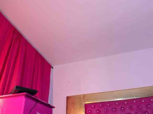 Nikollhot2026 Sex Cam Show