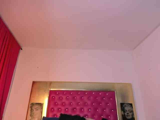 Nikollhot2026 Sex Cam Show