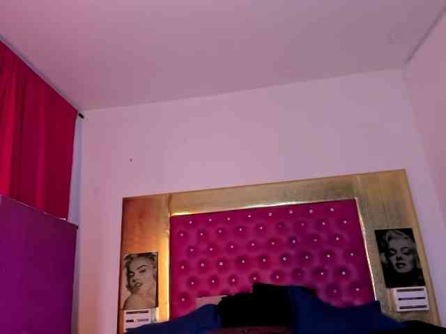 Nikollhot2026 Sex Cam Show