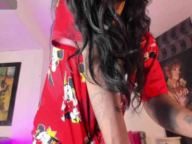 Nikollhot2026 Live Webcam on BongaCams