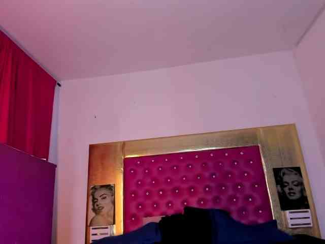 Nikollhot2026 Sex Cam Show