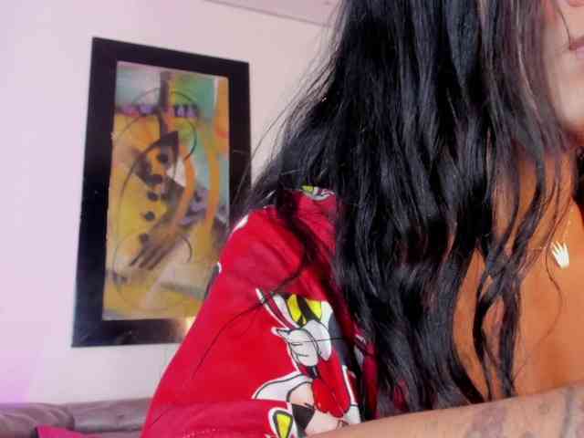 Nikollhot2026 Live Webcam on BongaCams