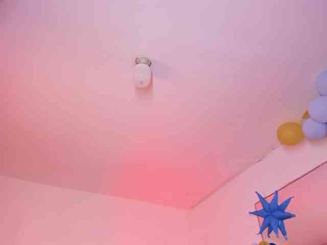 Nikollhot2026 Sex Cam Show